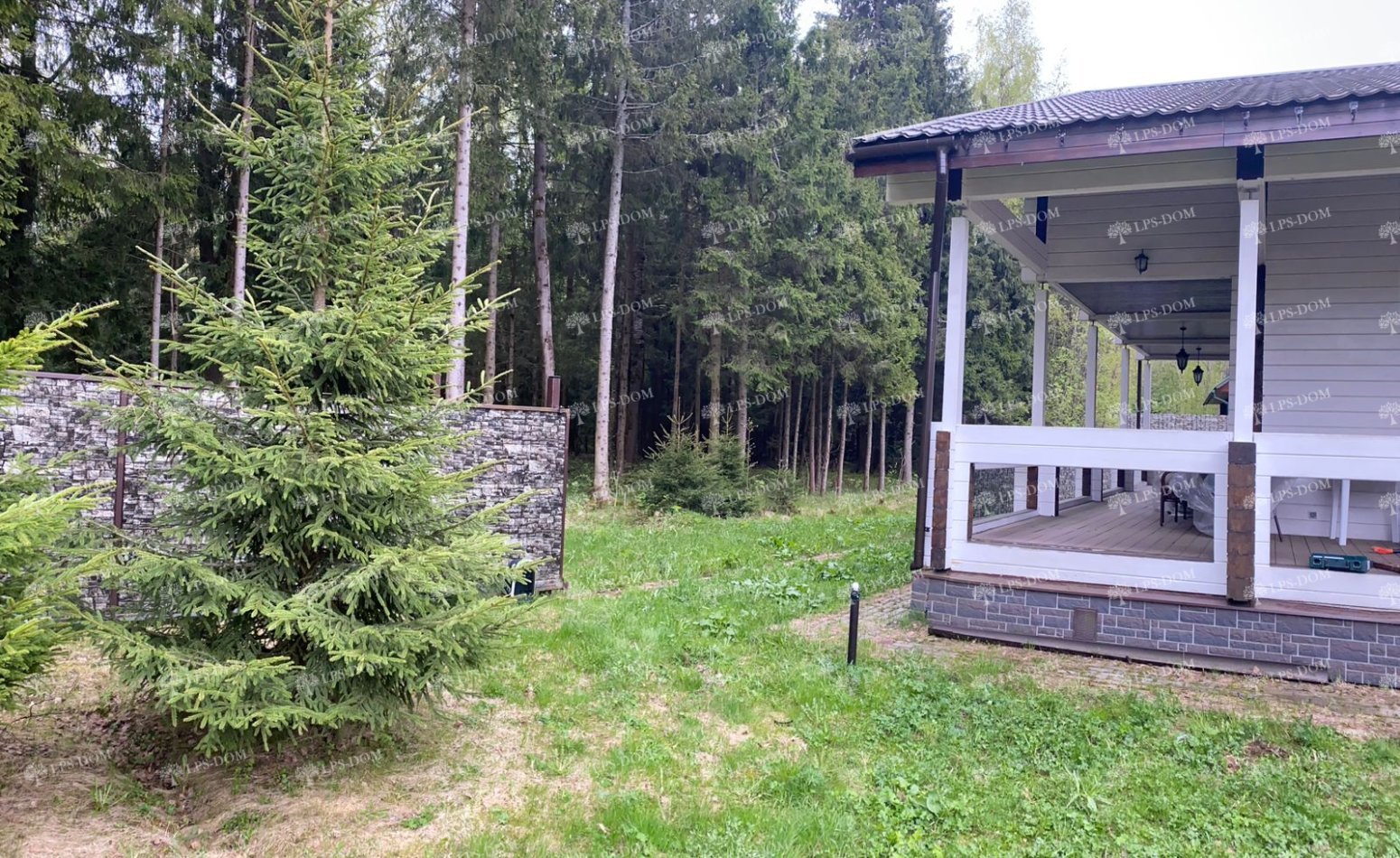 ДОМ ИЗ КЛЕЕНОГО БРУСА С УЧАСТКОМ У ЛЕСА С БАССЕЙНОМ фото 8