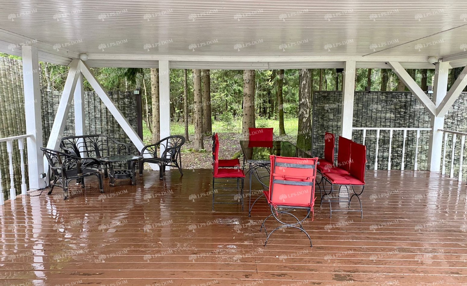 ДОМ ИЗ КЛЕЕНОГО БРУСА С УЧАСТКОМ У ЛЕСА С БАССЕЙНОМ фото 10